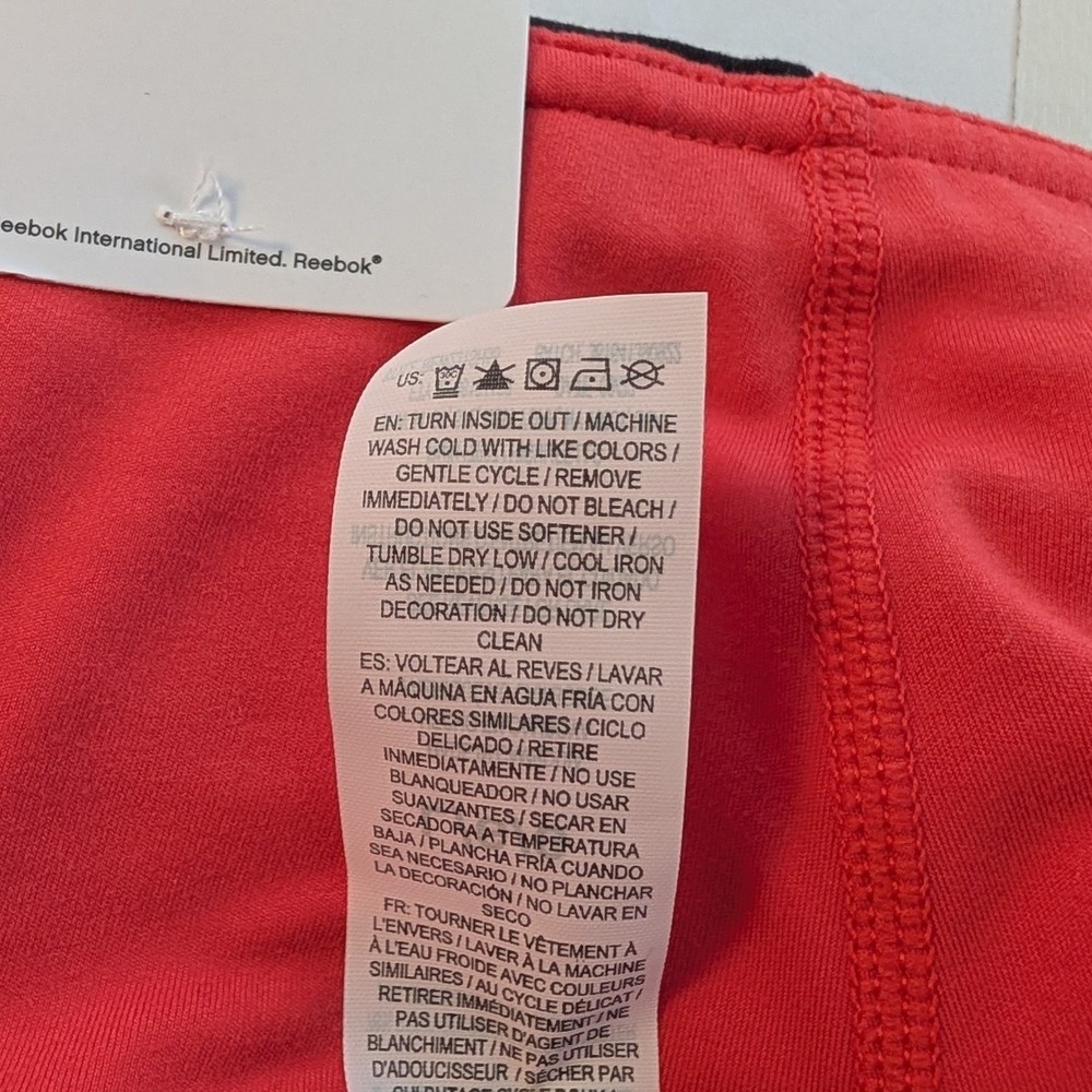 Reebok Fitted High Rise Shorts Womens L Coral Red Pockets Drawstring NWT - Picture 7 of 8